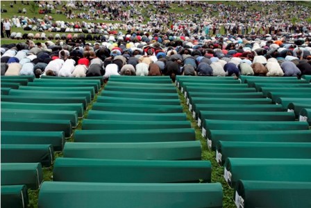 Advance.hr – Konvoj “Da se nikad ne zaboravi” krenuo u Srebrenicu